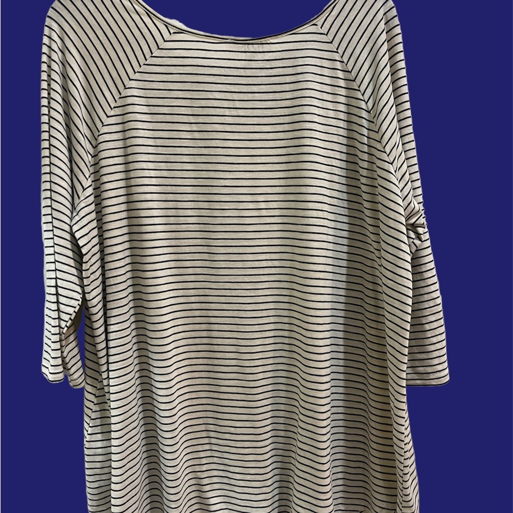 Umgee A line 3/4 sleeve Tunic Sz 1XL NWT - Picture 2 of 7